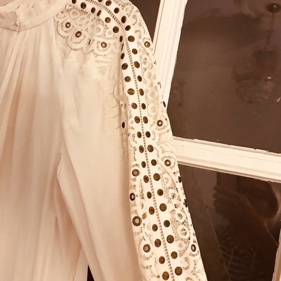 Ramy Brook NWT Blouse with Lace and studded Sleeves. Color is Bone. - Picture 14 of 14